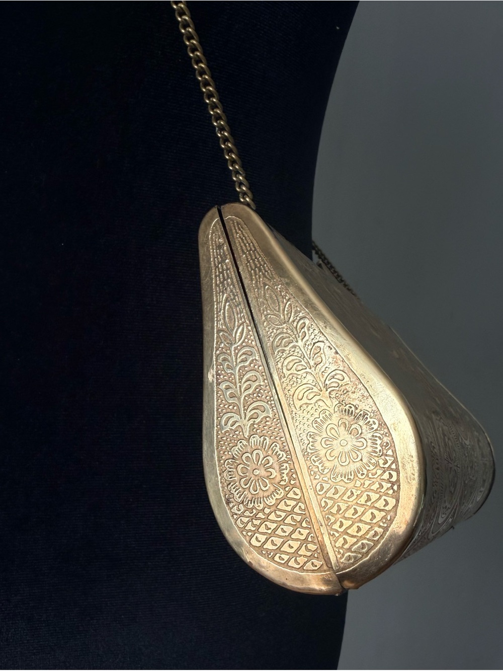 Vintage Embossed Metal/Brass Purse clutch with Red Velvet Interior - Picture 7 of 13